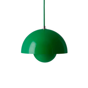 Flowerpot VP1 -riippuvalaisin, signal green, ⌀ 23 cm