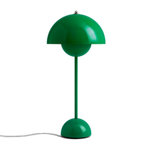 Flowerpot VP3 -pöytävalaisin, signal green, ⌀ 23 cm