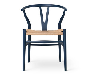 CH24 Wishbone -tuoli, Soft Blue, luonnollisenvärinen istuin CH24 Wishbone -tuoli, Soft Blue, luonnollisenvärinen istuin