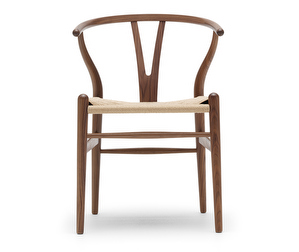 CH24 Wishbone Chair, Lacquered Walnut, Natural-Coloured Seat