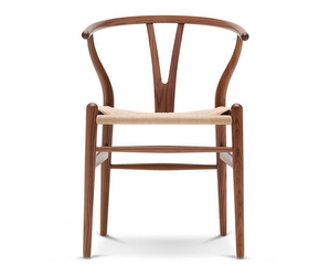 CH24 Wishbone Chair, Oiled Walnut, Natural-Coloured Seat CH24 Wishbone Chair, Oiled Walnut, Natural-Coloured Seat