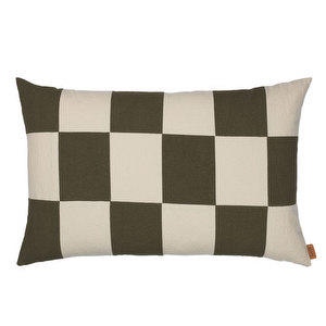 Fold Patchwork -tyyny, dark olive / undyed, 40 x 60 cm