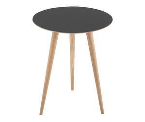 Arp-sohvapöytä, musta/valkovahattu tammi, ⌀ 45 cm Arp-sohvapöytä, musta/valkovahattu tammi, ⌀ 45 cm