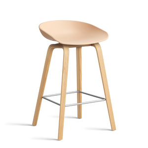 About A Stool AAS 32 -baarijakkara, pale peach / tammi, K 65 cm