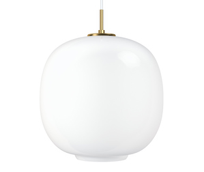 VL45 Radiohus -riippuvalaisin, valkoinen opaalilasi / messinki, ø 37 cm VL45 Radiohus -riippuvalaisin, valkoinen opaalilasi / messinki, ø 37 cm