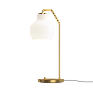 VL Ring Crown -pöytävalaisin, opaalilasi / messinki