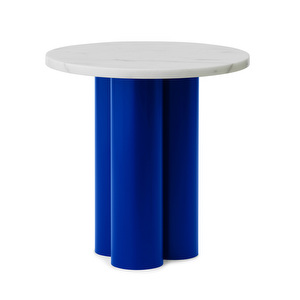 Dit-pöytä, blue/White Carrera, ø 40 cm