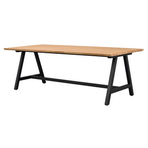 Carradale -jatkettava ruokapöytä, tammi/musta A-jalka, 220 x 100 cm Carradale -jatkettava ruokapöytä, tammi/musta A-jalka, 220 x 100 cm