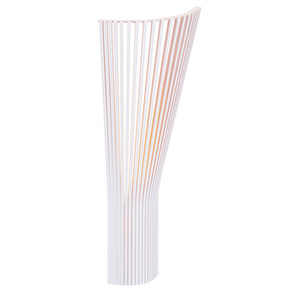 Secto 4236 -kulmavalaisin, valkoinen, K 60 cm Secto 4236 -kulmavalaisin, valkoinen, K 60 cm