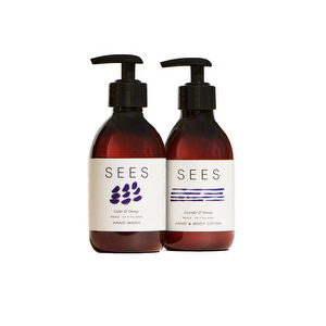 Hand Care Kit käsisaippua ja -voide, seetri / appelsiini / laventeli / rosmariini, 2 x 250 ml