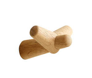 Tail Wing Hook, Oak, Small
